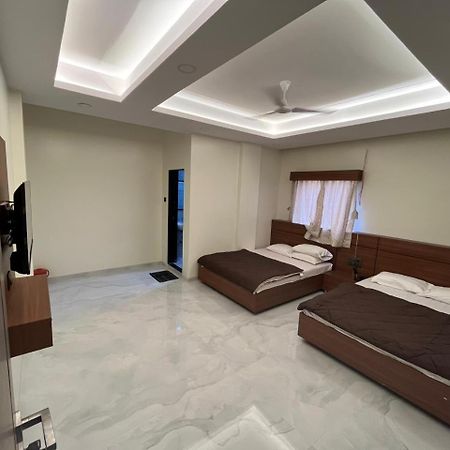 Hotel Sai Sandesh Shirdi Esterno foto
