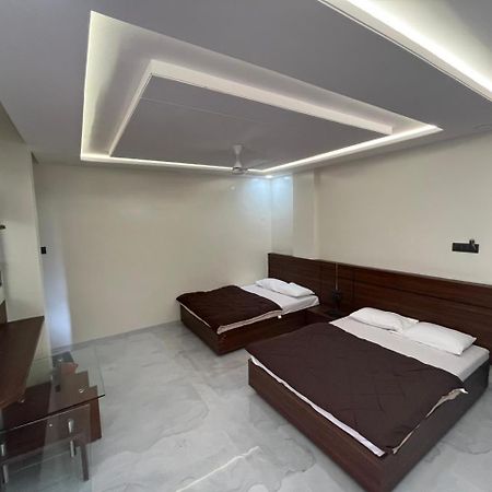Hotel Sai Sandesh Shirdi Esterno foto