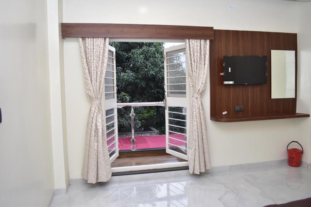 Hotel Sai Sandesh Shirdi Esterno foto