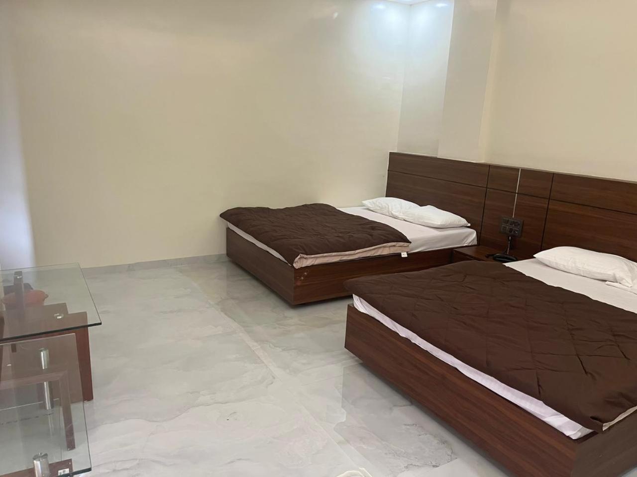 Hotel Sai Sandesh Shirdi Esterno foto