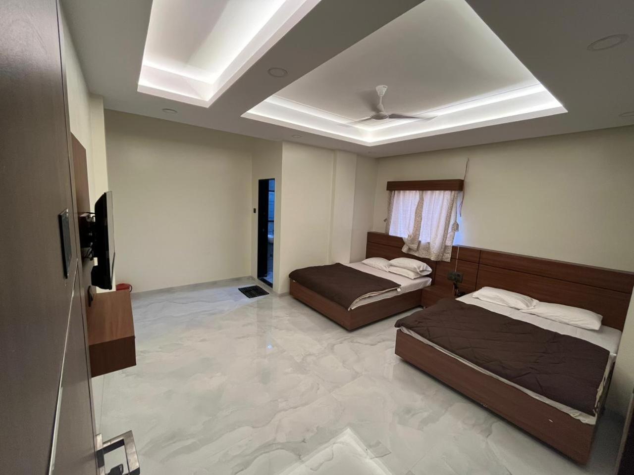 Hotel Sai Sandesh Shirdi Esterno foto