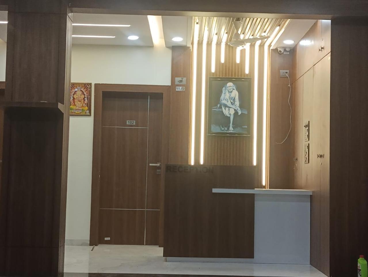 Hotel Sai Sandesh Shirdi Esterno foto