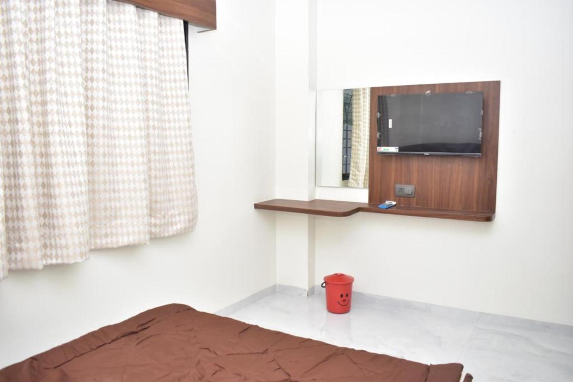 Hotel Sai Sandesh Shirdi Esterno foto